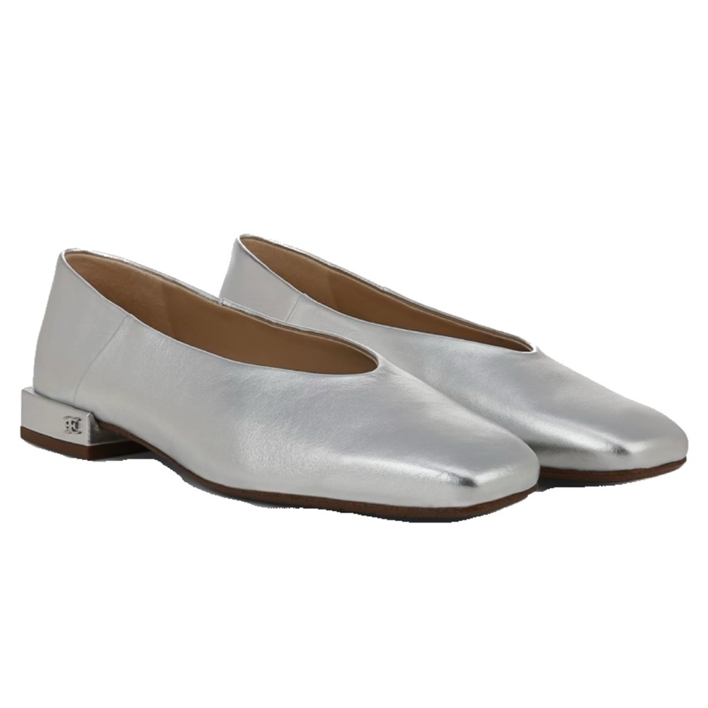 Sam Edelman Kacey Silver Flats- size 6